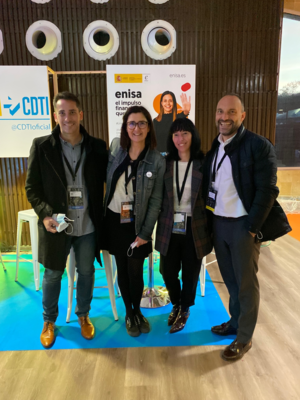 GutXain con el staff de Enisa en el Valencia Digital Summit