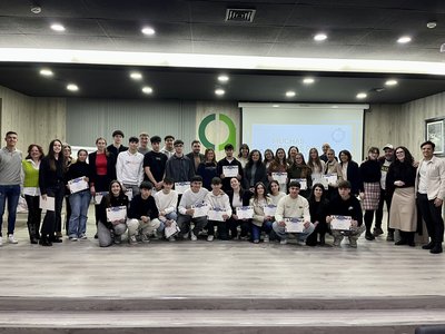 Foto de finalistas y premiados del IX Certamen Fomento del Esp�ritu Emprendedor de Almassora