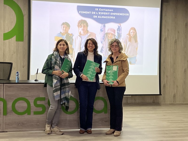 Representants centros IX Certamen Fomento Espritu Emprendedor Almassora