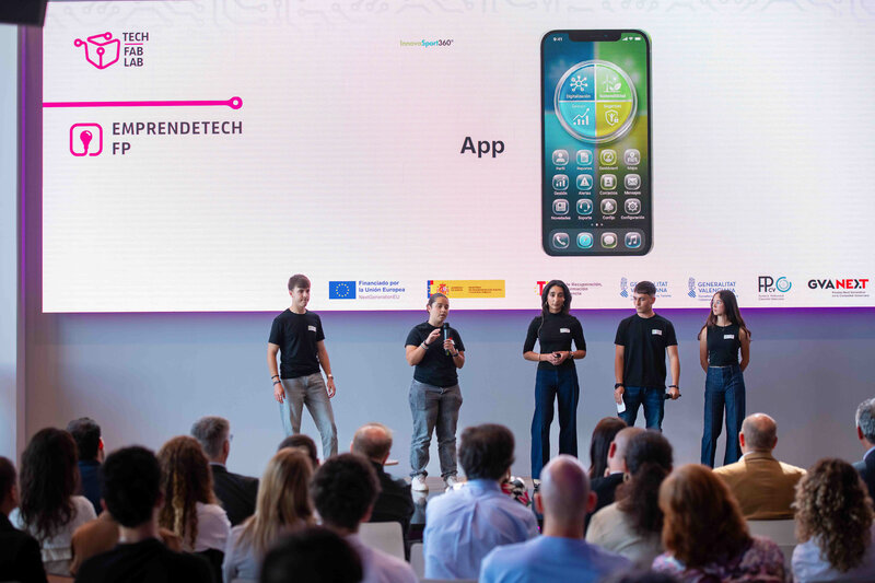 Fotogaler�a Demoday auton�mico Emprendetech FP (41)[;;;][;;;]