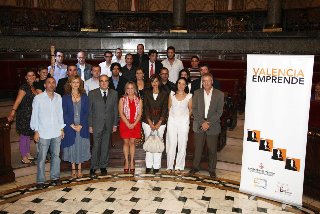 Foto de familia Premios "Itinerario Emprendedor"