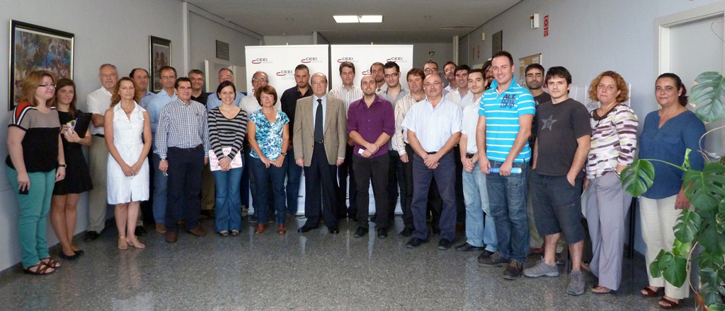 I Desayuno Cu�ntalo y Comparte - Foto de grupo