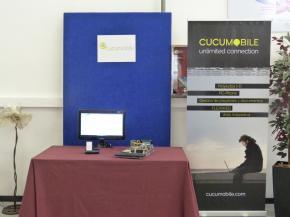 Stand cucumobile