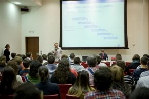 171 Centro de Eventos (Sala 3F 09:30h.) #DPECV2013
