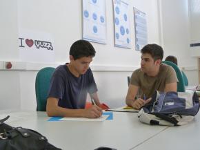 2 Sesin Yuzz. La idea y DAFO. Juan Eslem Alzate y Pedro Jos Navarro 