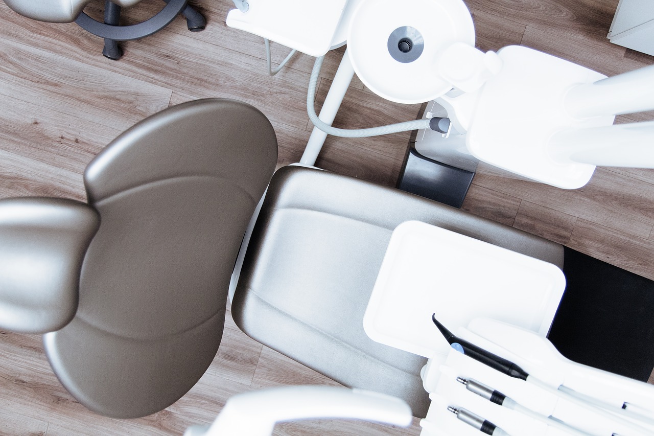 Qu sucede durante una visita a la clnica dental?